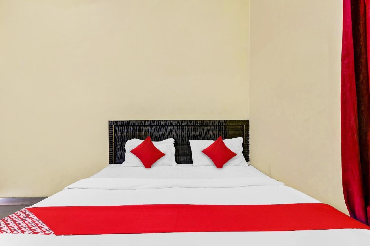 Flagship Hotel Suman Niwas Bijnaur Exterior photo