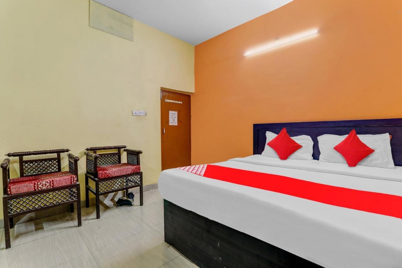 Flagship Hotel Suman Niwas Bijnaur Exterior photo