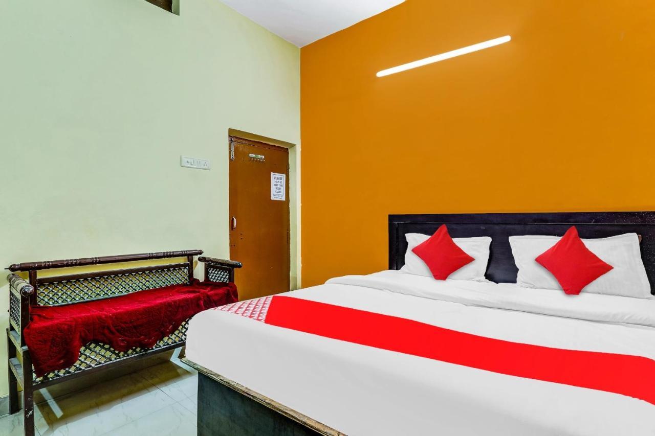 Flagship Hotel Suman Niwas Bijnaur Exterior photo